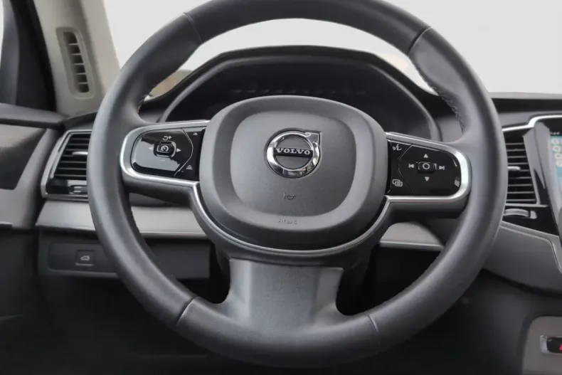 Volvo XC90 din 2022 cu 120.233 km - oferta VOL113496 - foto 4