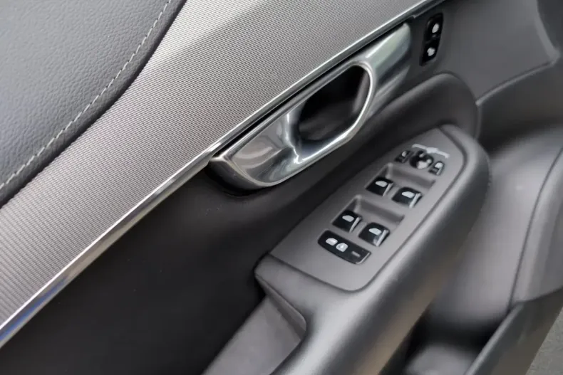 Volvo XC90 din 2022 cu 120.233 km - oferta VOL113496 - foto 8