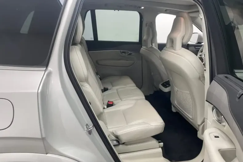 Volvo XC90 din 2022 cu 119.885 km - oferta VOL113499 - foto 4
