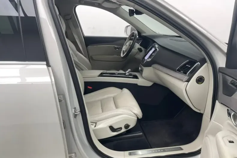 Volvo XC90 din 2022 cu 119.885 km - oferta VOL113499 - foto 8