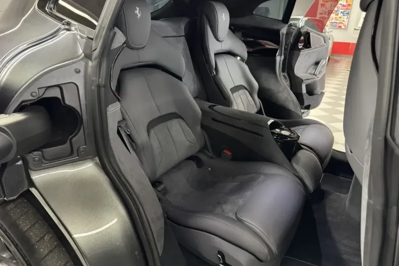 Ferrari Purosangue din 2024 cu 4.430 km - oferta FER113501 - foto 14