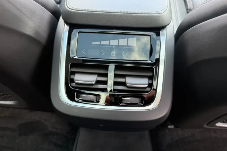 Volvo XC90 din 2022 cu 122.080 km - oferta VOL113504 - foto 4