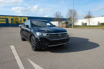 Volkswagen Touareg din 2022 - oferta VOL113506