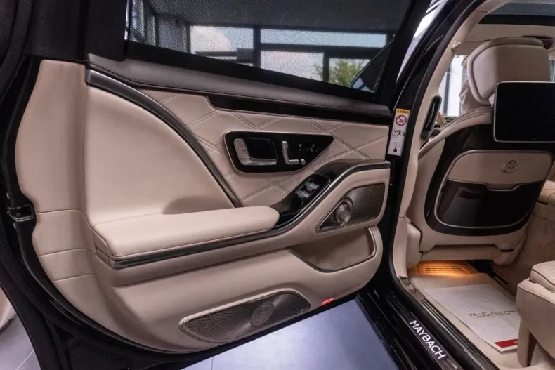 Mercedes-Benz S 580 din 2023 cu 25.441 km - oferta MER113508 - foto 41