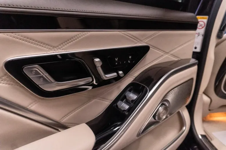 Mercedes-Benz S 580 din 2023 cu 25.441 km - oferta MER113508 - foto 42