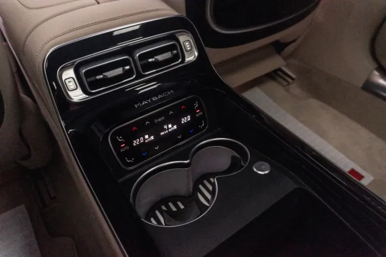 Mercedes-Benz S 580 din 2023 cu 25.441 km - oferta MER113508 - foto 47