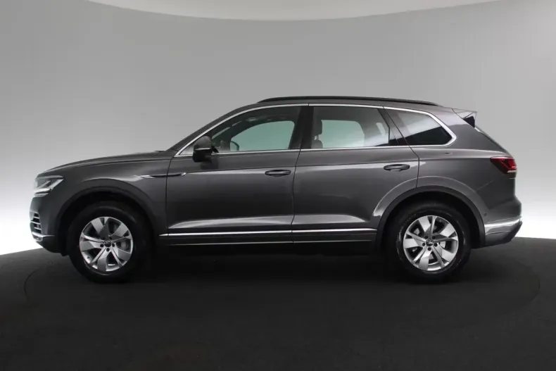 Volkswagen Touareg din 2022 cu 116.411 km - oferta VOL113510 - foto 3