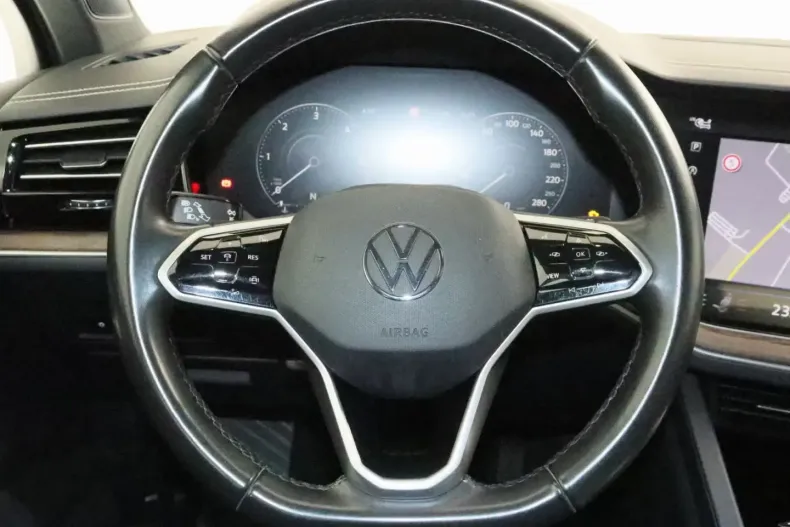 Volkswagen Touareg din 2022 cu 116.411 km - oferta VOL113510 - foto 9