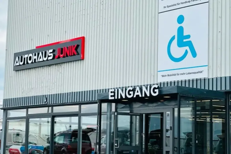 Mercedes-Benz S 580 din 2024 cu 21.500 km - oferta MER113511 - foto 38