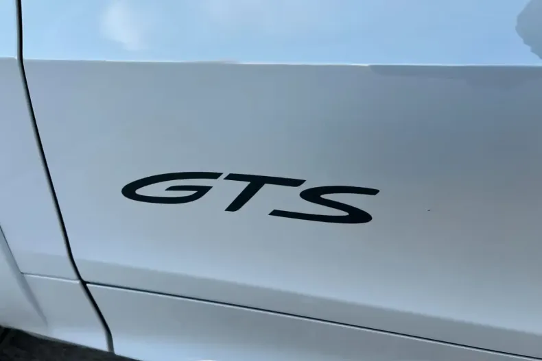 Porsche Cayenne din 2025 cu 20 km - oferta POR113515 - foto 2