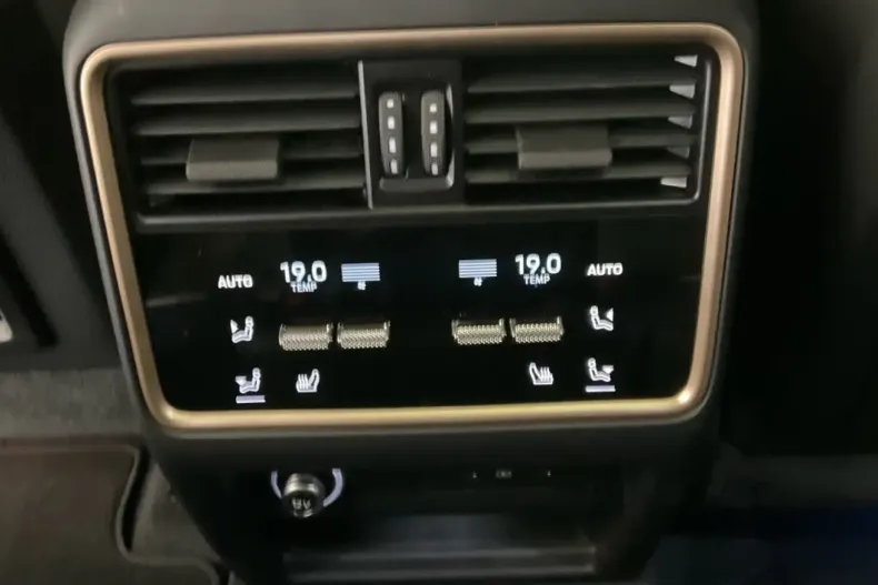 Porsche Cayenne din 2024 cu 11.151 km - oferta POR113518 - foto 5