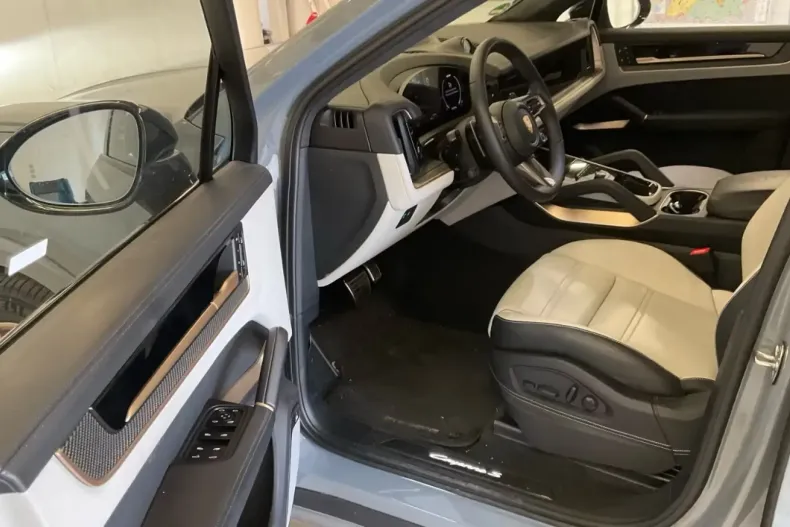 Porsche Cayenne din 2024 cu 11.151 km - oferta POR113518 - foto 6