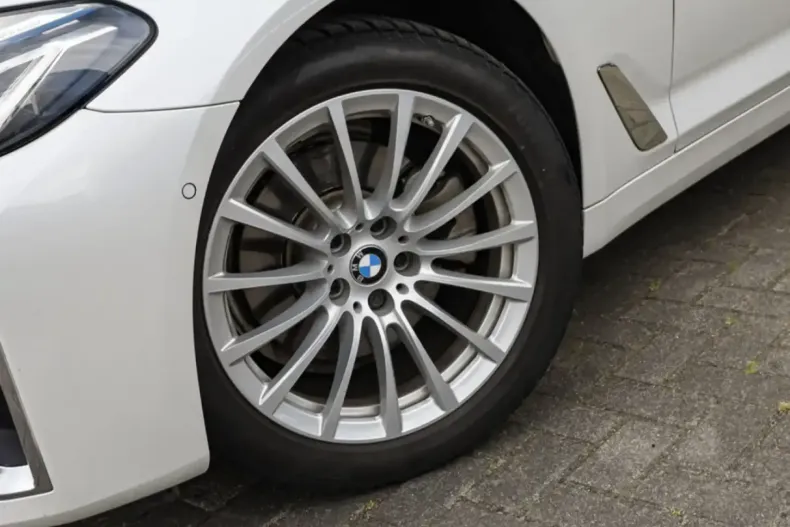 BMW 520 din 2021 cu 82.600 km - oferta BMW113526 - foto 4