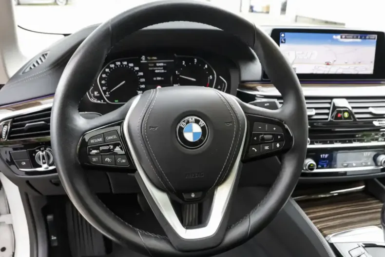 BMW 520 din 2021 cu 82.600 km - oferta BMW113526 - foto 8