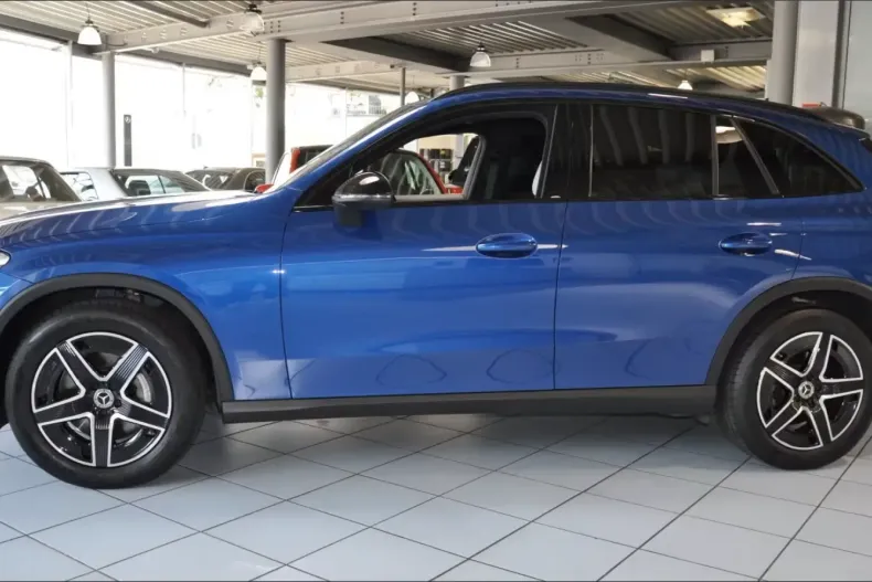 Mercedes-Benz GLC 200 din 2023 cu 49.860 km - oferta MER113533 - foto 2