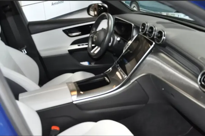 Mercedes-Benz GLC 200 din 2023 cu 49.860 km - oferta MER113533 - foto 4