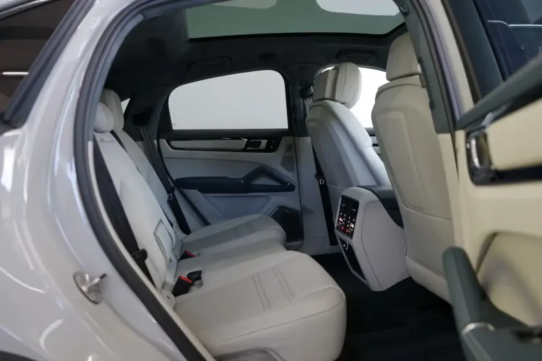 Porsche Cayenne din 2025 cu 1.800 km - oferta POR113538 - foto 13