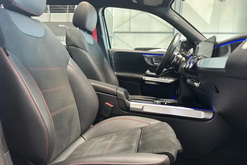 Mercedes-Benz GLB 35 AMG din 2024 cu 31.795 km - oferta MER113544 - foto 7