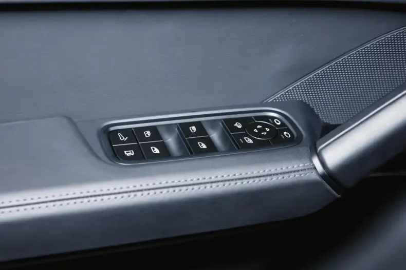 Porsche Cayenne din 2024 cu 15.970 km - oferta POR113549 - foto 16