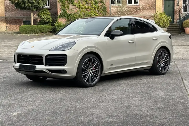 Porsche Cayenne din 2023 cu 9.100 km - oferta POR113552 - foto 3
