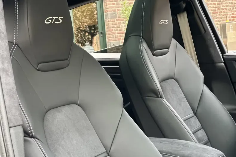 Porsche Cayenne din 2023 cu 9.100 km - oferta POR113552 - foto 11