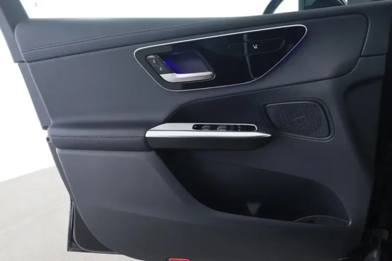 Mercedes-Benz GLC 200 din 2023 cu 32.900 km - oferta MER113558 - foto 4