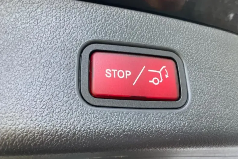 Mercedes-Benz GLC 200 din 2023 cu 74.498 km - oferta MER113562 - foto 12