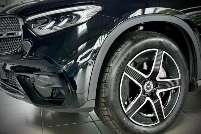 Mercedes-Benz GLC 200 din 2023 cu 49.370 km - oferta MER113563 - foto 6