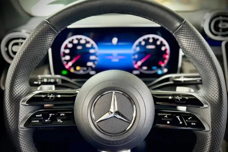 Mercedes-Benz GLC 200 din 2023 cu 49.370 km - oferta MER113563 - foto 15