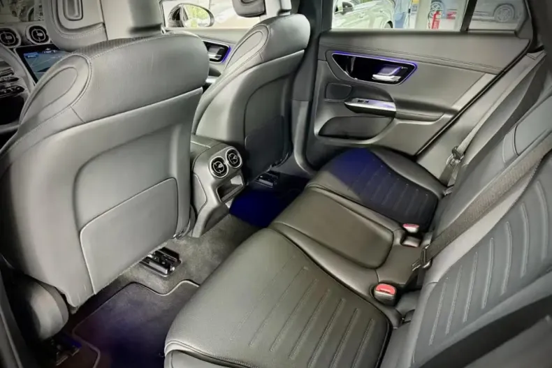 Mercedes-Benz GLC 200 din 2023 cu 49.370 km - oferta MER113563 - foto 16