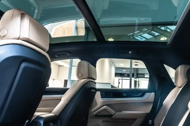 Porsche Cayenne din 2025 cu 7.900 km - oferta POR113577 - foto 13