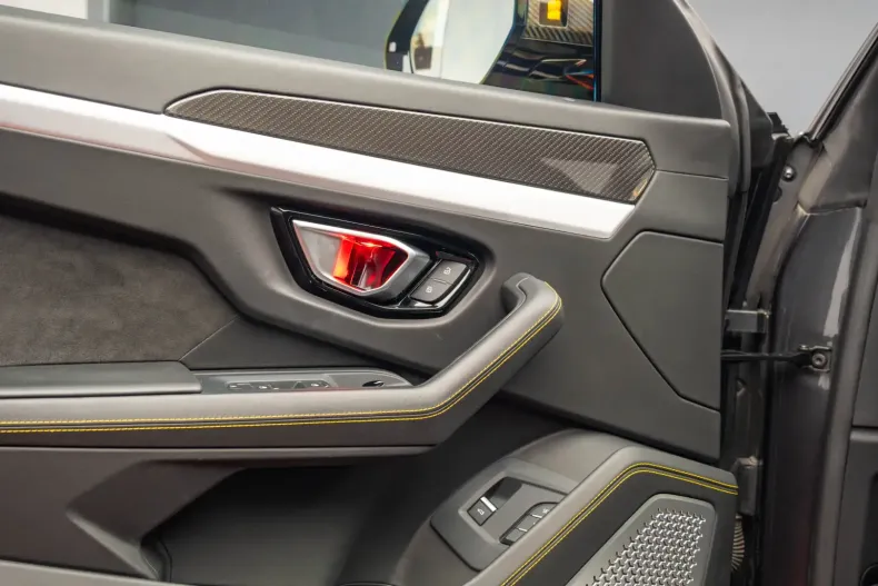 Lamborghini Urus din 2020 cu 45.000 km - oferta LAM113579 - foto 23