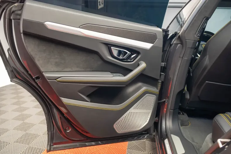 Lamborghini Urus din 2020 cu 45.000 km - oferta LAM113579 - foto 25