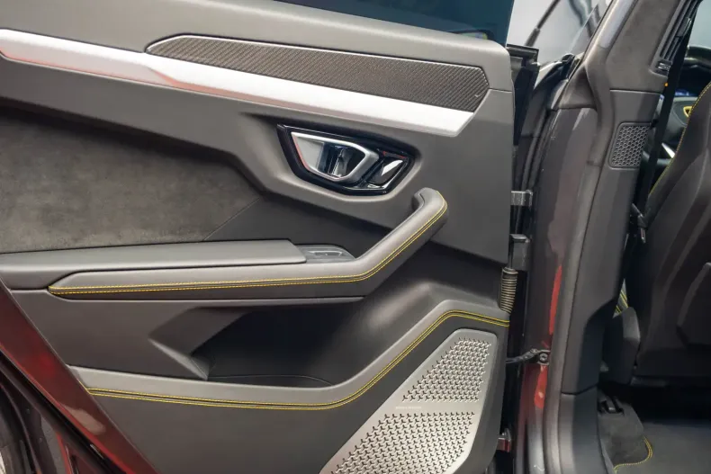 Lamborghini Urus din 2020 cu 45.000 km - oferta LAM113579 - foto 27