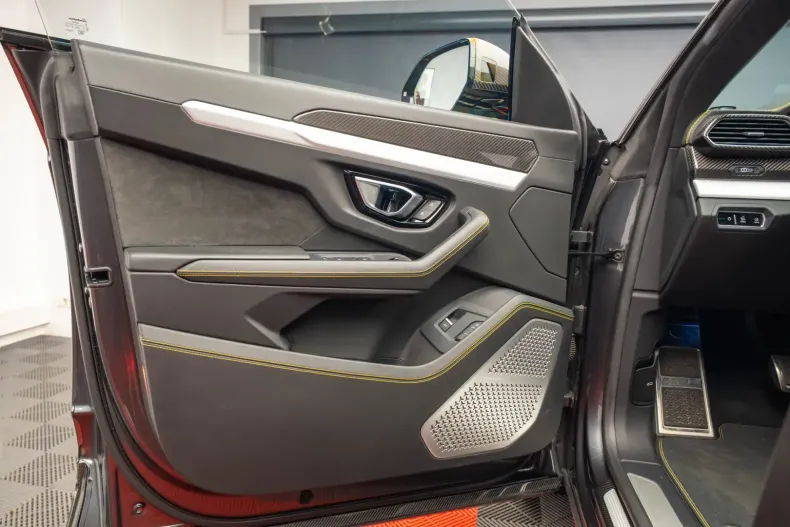 Lamborghini Urus din 2020 cu 45.000 km - oferta LAM113579 - foto 29