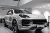 Porsche Cayenne din 2025 cu 9.900 km - oferta POR113580 - foto 1