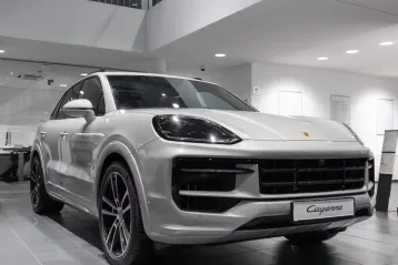 Porsche Cayenne din 2025 - oferta POR113580
