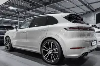 Porsche Cayenne din 2025 cu 9.900 km - oferta POR113580 - foto 2