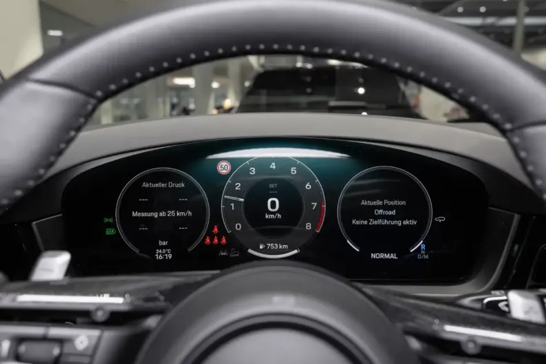 Porsche Cayenne din 2025 cu 9.900 km - oferta POR113580 - foto 9