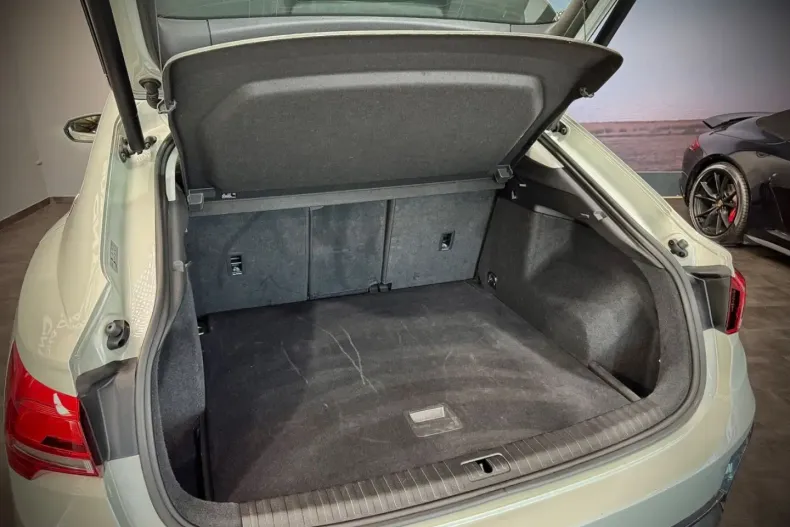 Audi Q3 din 2021 cu 88.333 km - oferta AUD113596 - foto 8