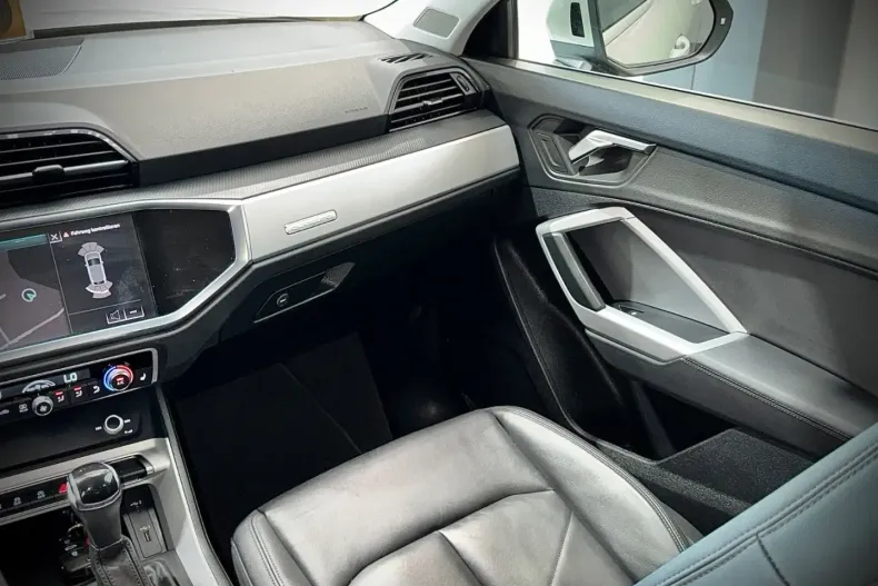 Audi Q3 din 2021 cu 88.333 km - oferta AUD113596 - foto 17