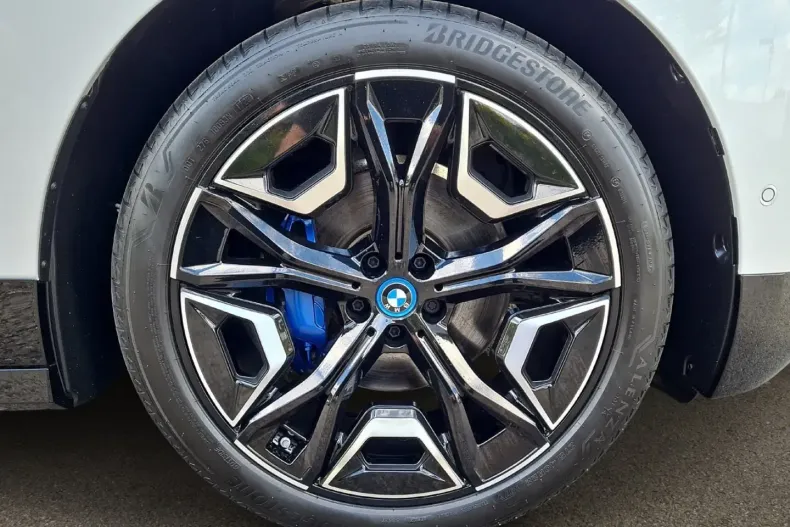 BMW iX din 2023 cu 41.713 km - oferta BMW113599 - foto 6