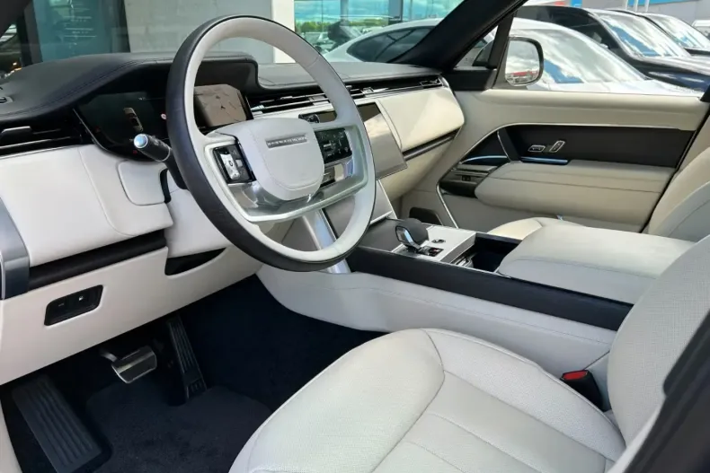 Land Rover Range Rover din 2025 cu 10 km - oferta LAN113604 - foto 8