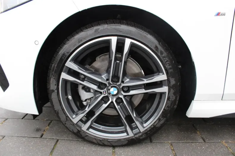 BMW 218 din 2024 cu 8.900 km - oferta BMW113605 - foto 8