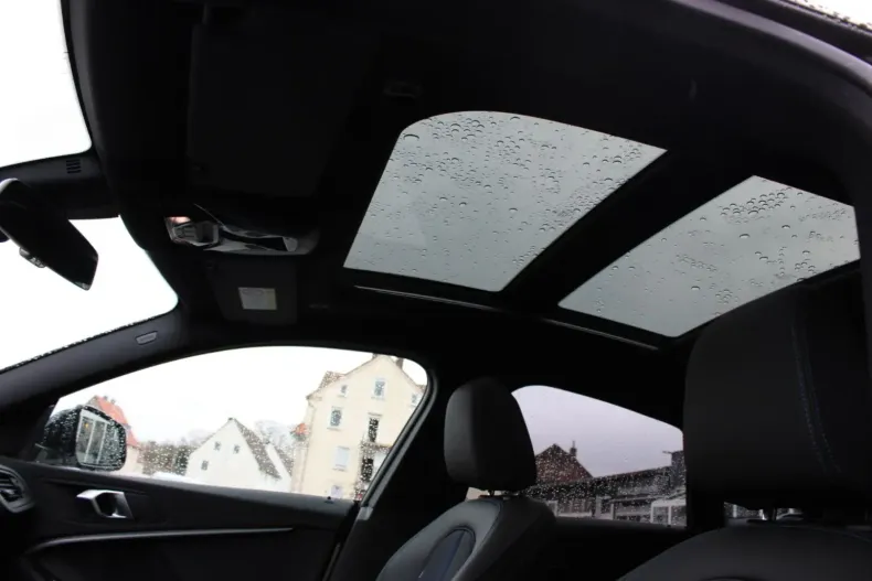 BMW 218 din 2024 cu 8.900 km - oferta BMW113605 - foto 12