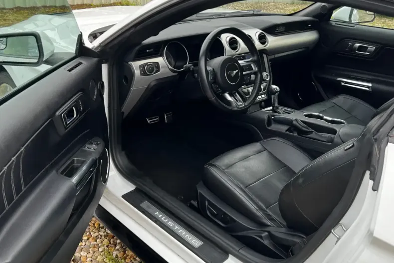 Ford Mustang din 2021 cu 29.880 km - oferta FOR113608 - foto 7