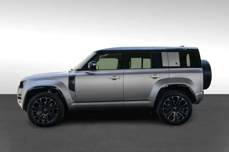 Land Rover Defender din 2025 cu 40 km - oferta LAN113609 - foto 4