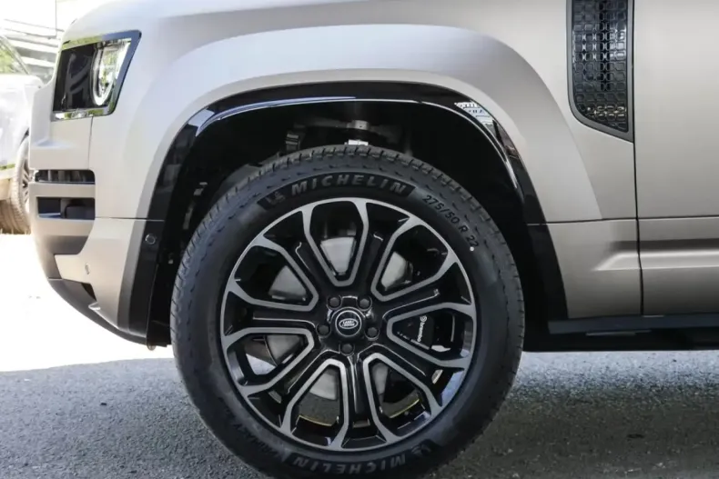 Land Rover Defender din 2025 cu 40 km - oferta LAN113609 - foto 5