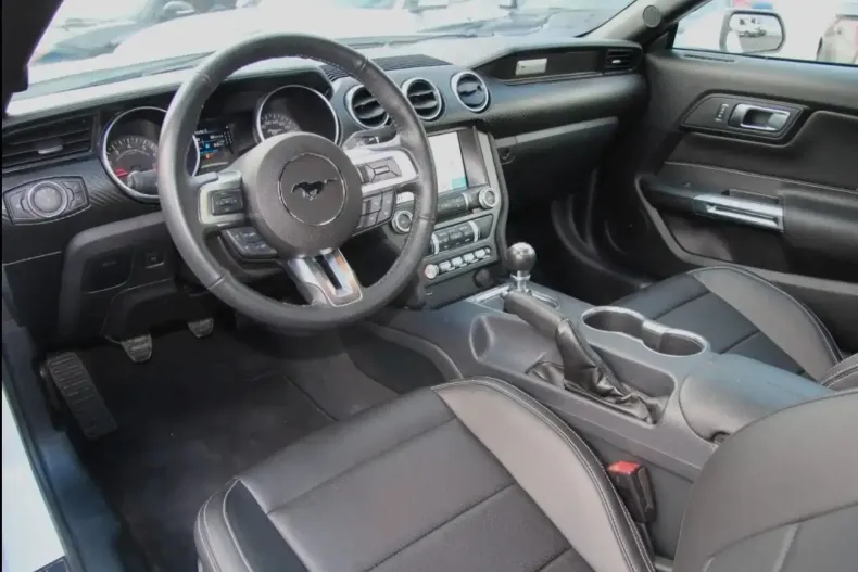 Ford Mustang din 2021 cu 22.940 km - oferta FOR113611 - foto 3