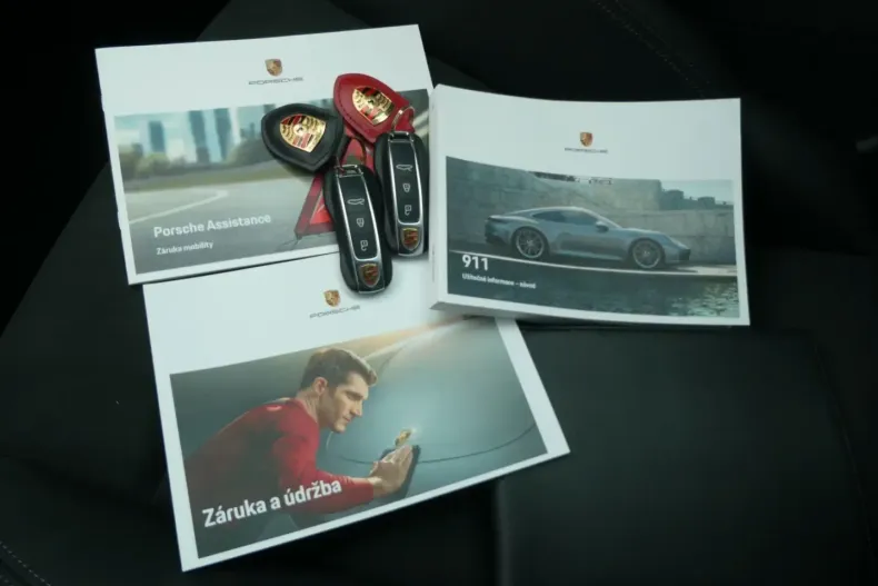 Porsche 911 din 2023 cu 3.000 km - oferta POR113613 - foto 12